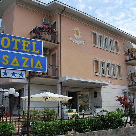 Hotel Alsazia Сирмионе Экстерьер фото